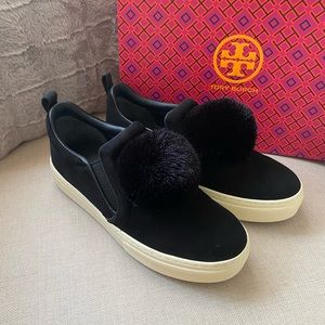 NEW Tory Burch Pom Pom Sneaker